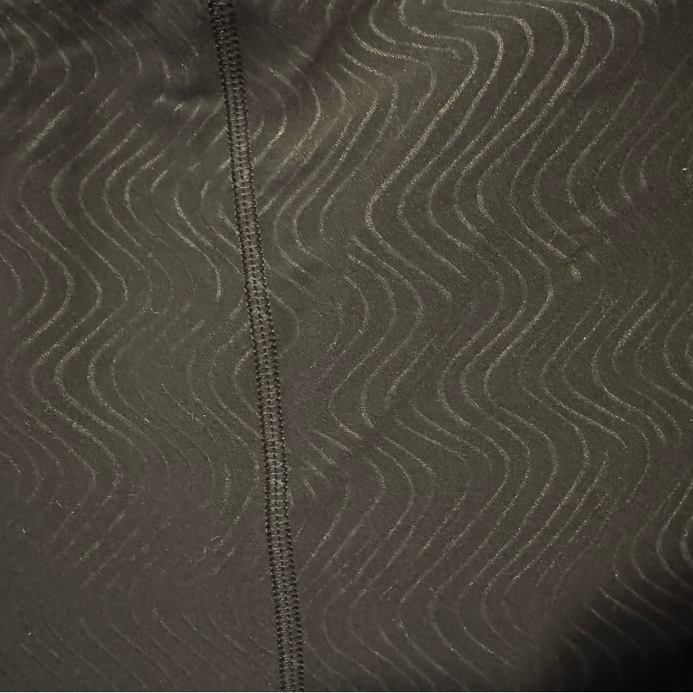 Lululemon Align Black Patterned Capri Leggings - image 3